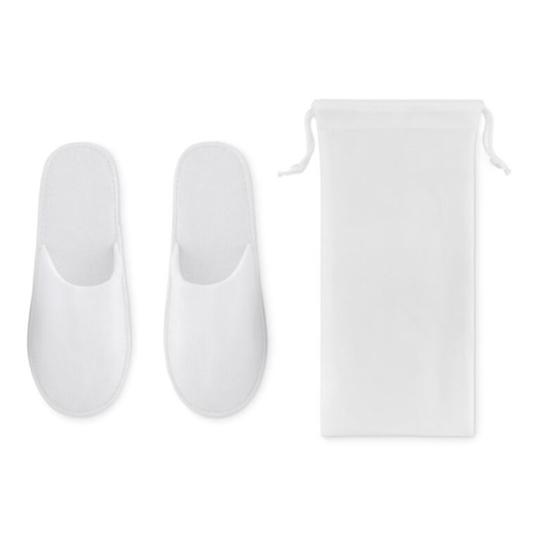 Hotel slippers with logo FLIP FLAP Hotel gadget with pair of polyester hotel slippers. Presented in a non woven pouch. EUR size 44 - 45. Depending on the surface we can use embroidery, engraving, 360° imprint or screen print. Magnus Business Gifts anticipated on what society expects today: focus on corporate social responsibility. Combined with our top service, if required, without extra service for low budget solutions. Magnus Business Gifts is your partner for merchandising, gadgets or unique business gifts since 1967. Certified with Ecovadis gold 2022!